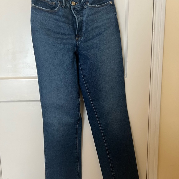 Good American GOOD LEGS STRAIGHT JEANS - Picture 2 of 4